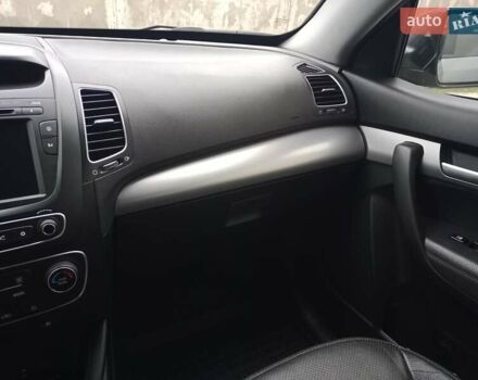Сірий Кіа Соренто, об'ємом двигуна 2.2 л та пробігом 176 тис. км за 18500 $, фото 27 на Automoto.ua