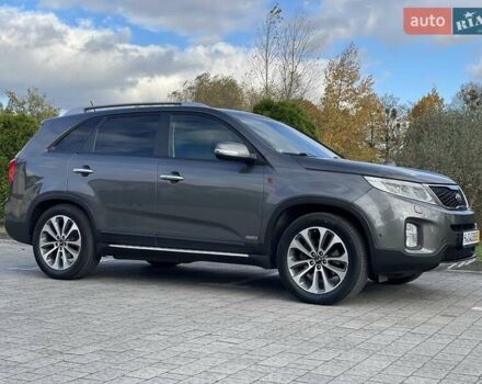 Киа Соренто 2014 в Стрые на Automoto.ua Серый Киа Соренто, объемом двигателя 2.2 л и пробегом 240 тыс. км за 17750 $, фото 24 на Automoto.ua
