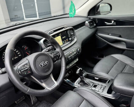 Сірий Кіа Соренто, об'ємом двигуна 2.2 л та пробігом 263 тис. км за 18900 $, фото 4 на Automoto.ua