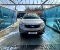 Серый Киа Соренто, объемом двигателя 25 л и пробегом 245 тыс. км за 10000 $, фото 3 на Automoto.ua