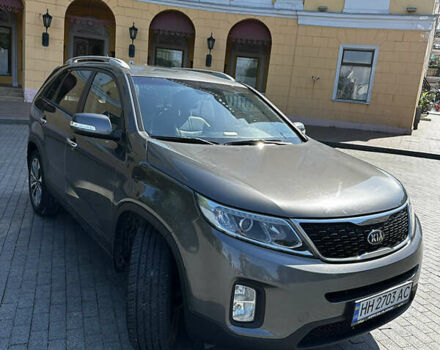 Серый Киа Соренто, объемом двигателя 2 л и пробегом 181 тыс. км за 16200 $, фото 2 на Automoto.ua