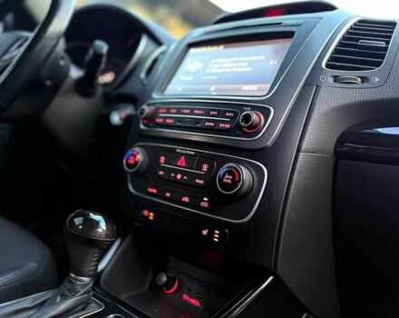 Серый Киа Соренто, объемом двигателя 2 л и пробегом 106 тыс. км за 13500 $, фото 2 на Automoto.ua