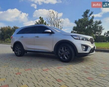 Серый Киа Соренто, объемом двигателя 2 л и пробегом 139 тыс. км за 21500 $, фото 4 на Automoto.ua