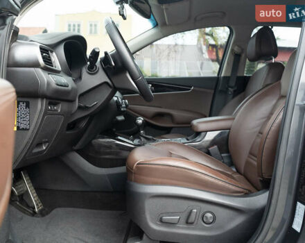 Серый Киа Соренто, объемом двигателя 2 л и пробегом 133 тыс. км за 20700 $, фото 16 на Automoto.ua