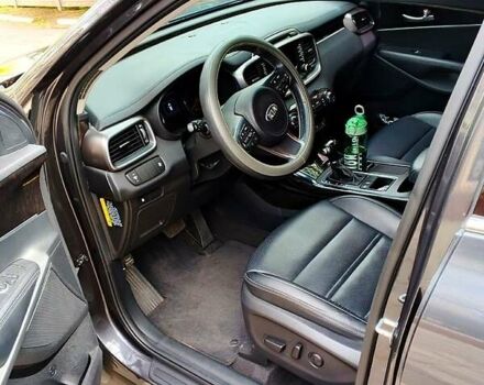 Серый Киа Соренто, объемом двигателя 2 л и пробегом 120 тыс. км за 20500 $, фото 9 на Automoto.ua