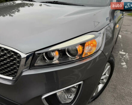 Серый Киа Соренто, объемом двигателя 2 л и пробегом 108 тыс. км за 19700 $, фото 6 на Automoto.ua
