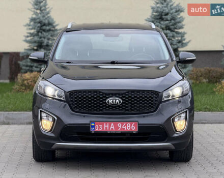 Киа Соренто 2015 в Луцке на Automoto.ua Серый Киа Соренто, объемом двигателя 2 л и пробегом 235 тыс. км за 17750 $, фото 1 на Automoto.ua