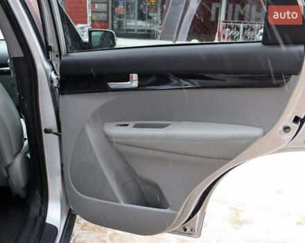 Серый Киа Соренто, объемом двигателя 2.4 л и пробегом 77 тыс. км за 12900 $, фото 42 на Automoto.ua