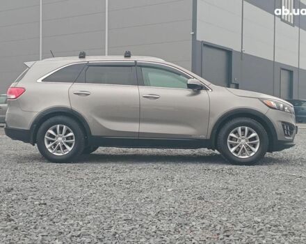 Сірий Кіа Соренто, об'ємом двигуна 3.3 л та пробігом 198 тис. км за 16990 $, фото 3 на Automoto.ua