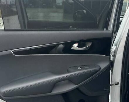 Сірий Кіа Соренто, об'ємом двигуна 2.2 л та пробігом 180 тис. км за 18500 $, фото 8 на Automoto.ua