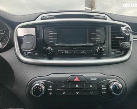 Сірий Кіа Соренто, об'ємом двигуна 3.3 л та пробігом 198 тис. км за 16990 $, фото 16 на Automoto.ua