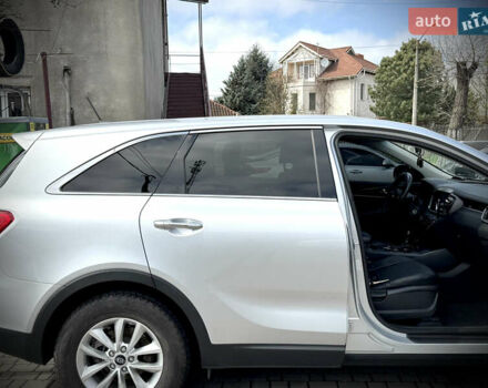 Серый Киа Соренто, объемом двигателя 2.36 л и пробегом 208 тыс. км за 14500 $, фото 18 на Automoto.ua
