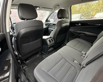 Серый Киа Соренто, объемом двигателя 2.36 л и пробегом 121 тыс. км за 14700 $, фото 16 на Automoto.ua