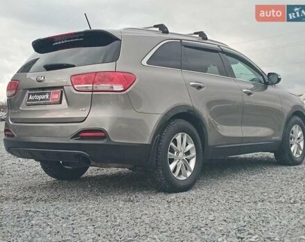 Серый Киа Соренто, объемом двигателя 3.3 л и пробегом 198 тыс. км за 16990 $, фото 4 на Automoto.ua