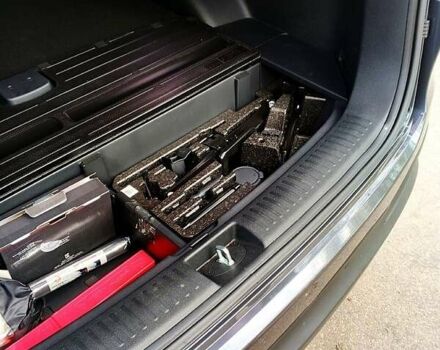 Серый Киа Соренто, объемом двигателя 2 л и пробегом 120 тыс. км за 20500 $, фото 5 на Automoto.ua