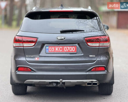 Сірий Кіа Соренто, об'ємом двигуна 2 л та пробігом 238 тис. км за 17550 $, фото 16 на Automoto.ua