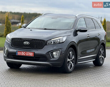 Киа Соренто 2015 в Луцке на Automoto.ua Серый Киа Соренто, объемом двигателя 2 л и пробегом 238 тыс. км за 17700 $, фото 2 на Automoto.ua