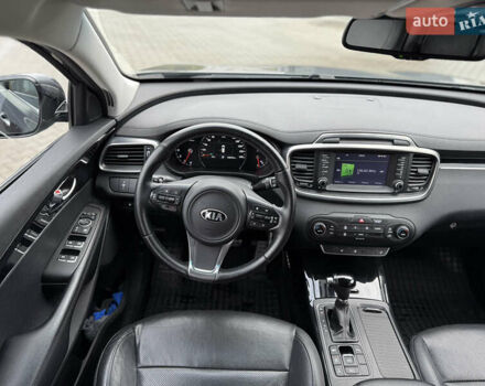 Киа Соренто 2015 в Луцке на Automoto.ua Серый Киа Соренто, объемом двигателя 2 л и пробегом 238 тыс. км за 17700 $, фото 51 на Automoto.ua