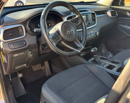 Серый Киа Соренто, объемом двигателя 2.36 л и пробегом 103 тыс. км за 14300 $, фото 18 на Automoto.ua