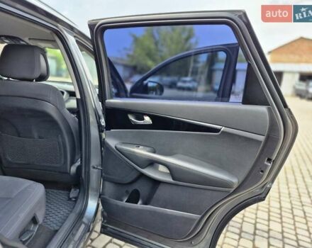 Серый Киа Соренто, объемом двигателя 2.2 л и пробегом 150 тыс. км за 22300 $, фото 21 на Automoto.ua