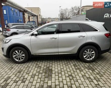 Серый Киа Соренто, объемом двигателя 2.2 л и пробегом 243 тыс. км за 19500 $, фото 7 на Automoto.ua