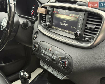 Серый Киа Соренто, объемом двигателя 2.2 л и пробегом 193 тыс. км за 22222 $, фото 47 на Automoto.ua