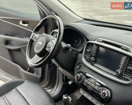 Сірий Кіа Соренто, об'ємом двигуна 2.2 л та пробігом 180 тис. км за 18500 $, фото 59 на Automoto.ua