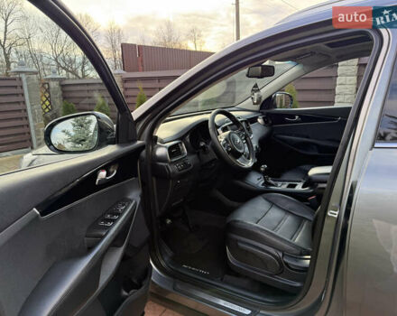 Серый Киа Соренто, объемом двигателя 2.2 л и пробегом 192 тыс. км за 18200 $, фото 46 на Automoto.ua