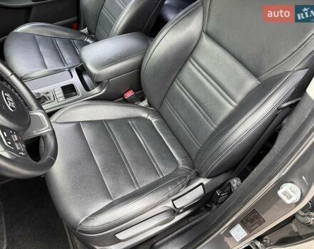 Серый Киа Соренто, объемом двигателя 2 л и пробегом 108 тыс. км за 19700 $, фото 23 на Automoto.ua