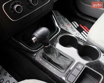 Серый Киа Соренто, объемом двигателя 2.4 л и пробегом 77 тыс. км за 12900 $, фото 27 на Automoto.ua