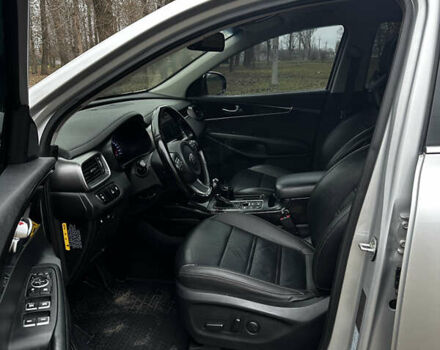 Сірий Кіа Соренто, об'ємом двигуна 2 л та пробігом 178 тис. км за 20500 $, фото 13 на Automoto.ua