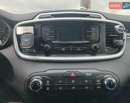 Серый Киа Соренто, объемом двигателя 3.3 л и пробегом 198 тыс. км за 16990 $, фото 16 на Automoto.ua