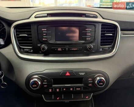 Серый Киа Соренто, объемом двигателя 2 л и пробегом 168 тыс. км за 14990 $, фото 24 на Automoto.ua