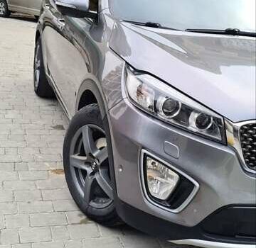 Сірий Кіа Соренто, об'ємом двигуна 2.2 л та пробігом 256 тис. км за 25300 $, фото 4 на Automoto.ua