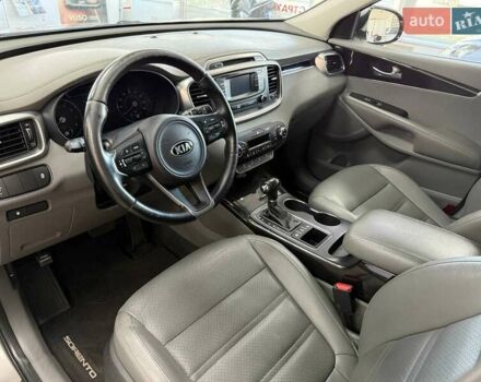 Серый Киа Соренто, объемом двигателя 2 л и пробегом 168 тыс. км за 14990 $, фото 18 на Automoto.ua