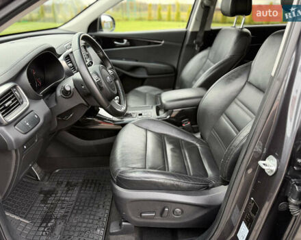 Киа Соренто 2015 в Луцке на Automoto.ua Серый Киа Соренто, объемом двигателя 2 л и пробегом 238 тыс. км за 17700 $, фото 35 на Automoto.ua