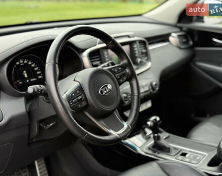 Киа Соренто 2015 в Луцке на Automoto.ua Серый Киа Соренто, объемом двигателя 2 л и пробегом 238 тыс. км за 17700 $, фото 33 на Automoto.ua