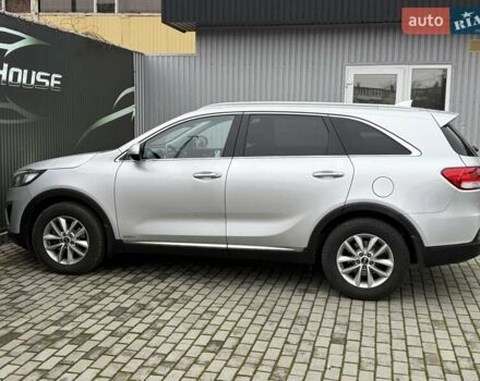 Серый Киа Соренто, объемом двигателя 2.2 л и пробегом 243 тыс. км за 19500 $, фото 16 на Automoto.ua