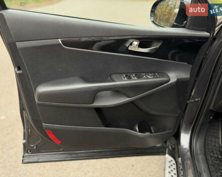 Сірий Кіа Соренто, об'ємом двигуна 2 л та пробігом 238 тис. км за 17550 $, фото 30 на Automoto.ua