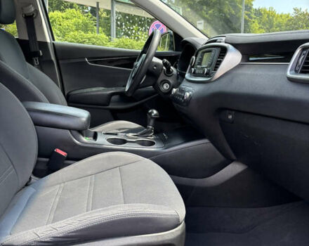 Киа Соренто 2015 в Львове на Automoto.ua Серый Киа Соренто, объемом двигателя 2.4 л и пробегом 134 тыс. км за 14200 $, фото 19 на Automoto.ua