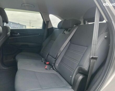 Сірий Кіа Соренто, об'ємом двигуна 3.3 л та пробігом 198 тис. км за 16990 $, фото 20 на Automoto.ua