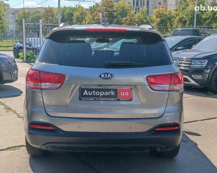 Сірий Кіа Соренто, об'ємом двигуна 2.4 л та пробігом 144 тис. км за 16490 $, фото 9 на Automoto.ua