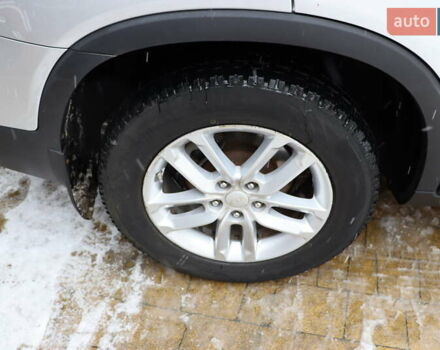 Серый Киа Соренто, объемом двигателя 2.4 л и пробегом 77 тыс. км за 12900 $, фото 4 на Automoto.ua