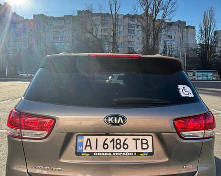 Серый Киа Соренто, объемом двигателя 2.36 л и пробегом 103 тыс. км за 14300 $, фото 6 на Automoto.ua