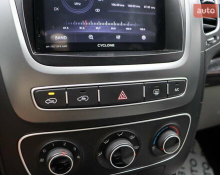 Серый Киа Соренто, объемом двигателя 2.4 л и пробегом 77 тыс. км за 12900 $, фото 25 на Automoto.ua