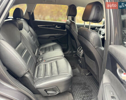 Сірий Кіа Соренто, об'ємом двигуна 2 л та пробігом 238 тис. км за 17550 $, фото 45 на Automoto.ua