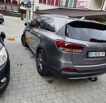 Сірий Кіа Соренто, об'ємом двигуна 2.2 л та пробігом 256 тис. км за 25300 $, фото 5 на Automoto.ua