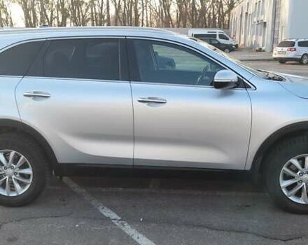 Сірий Кіа Соренто, об'ємом двигуна 2.4 л та пробігом 200 тис. км за 15500 $, фото 3 на Automoto.ua