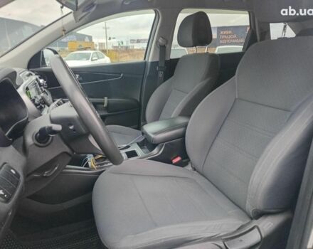 Сірий Кіа Соренто, об'ємом двигуна 3.3 л та пробігом 198 тис. км за 16990 $, фото 18 на Automoto.ua