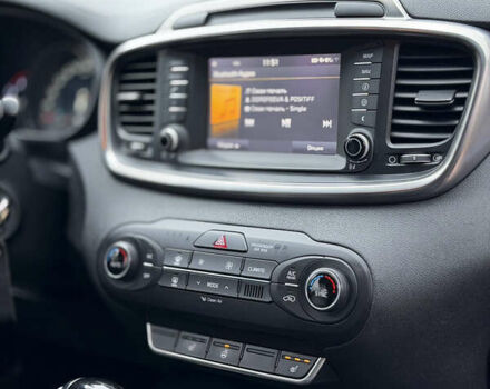 Сірий Кіа Соренто, об'ємом двигуна 2 л та пробігом 238 тис. км за 17550 $, фото 39 на Automoto.ua